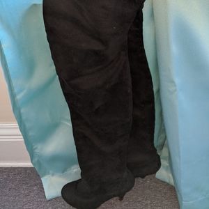 thigh high heeled boots